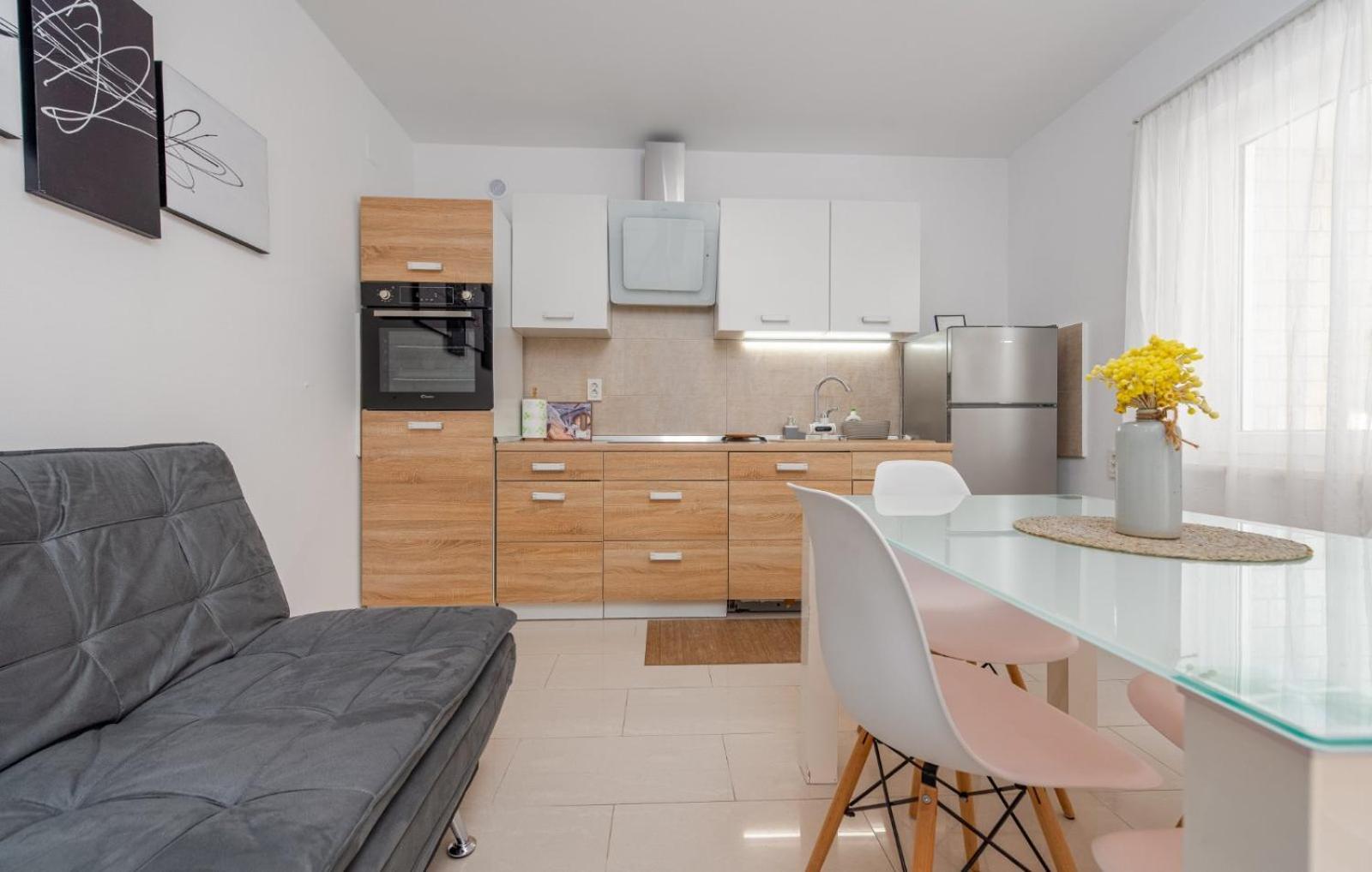 Apartma Happy Time *